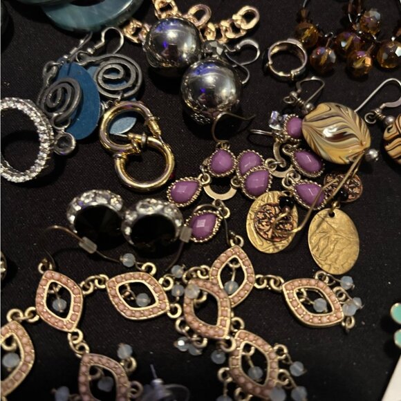 Boho Vintage Modern Dangle Earrings Hoops and Studs Lot Over 60 Pairs - Picture 8 of 9